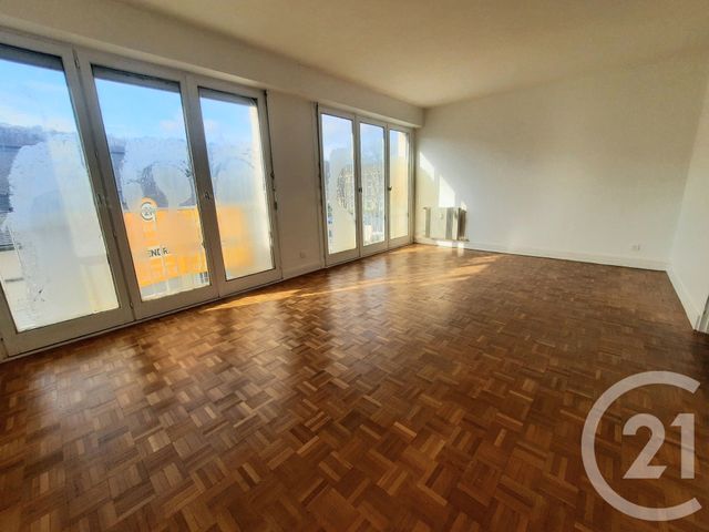 Appartement à louer - 3 pièces - 69,23 m2 - Lillebonne - 76 - HAUTE-NORMANDIE